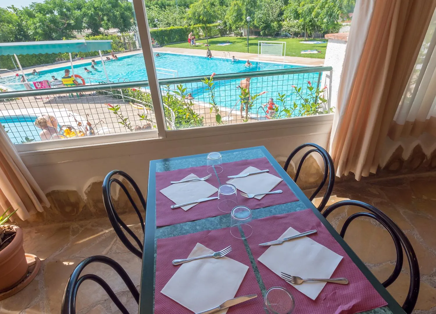 ** Campsite Camping Playa Y Fiesta Miami Playa Spain